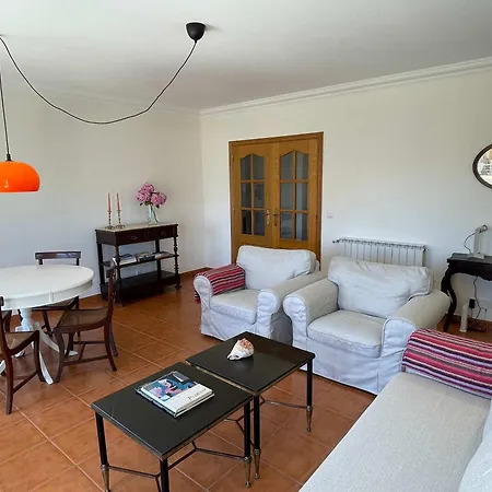Stylish Coastal With Sea View Apartman *