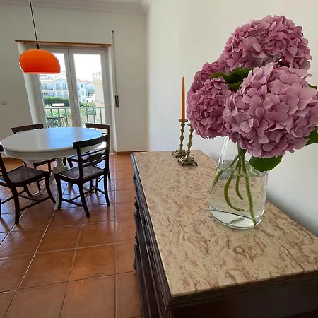 Stylish Coastal With Sea View Apartman Lourinhã