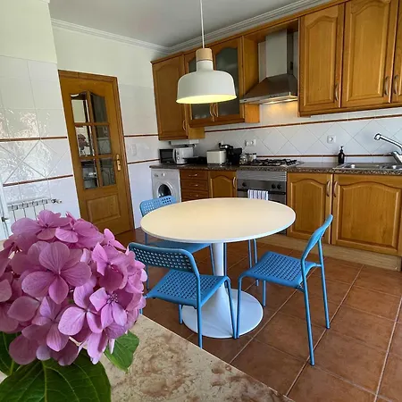 Stylish Coastal With Sea View Apartman *